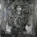 Ruski majstor - Bogorodica sa Hristom (Znamenja) XVIII v., tempera na dasci, 29 X 31,7 X 1,5 cm